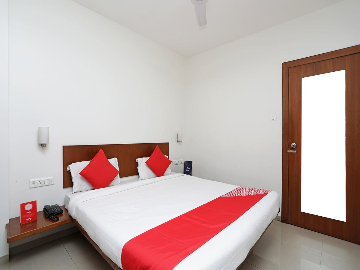 Oyo 1194 Hotel Gulmohr Pune Exterior foto
