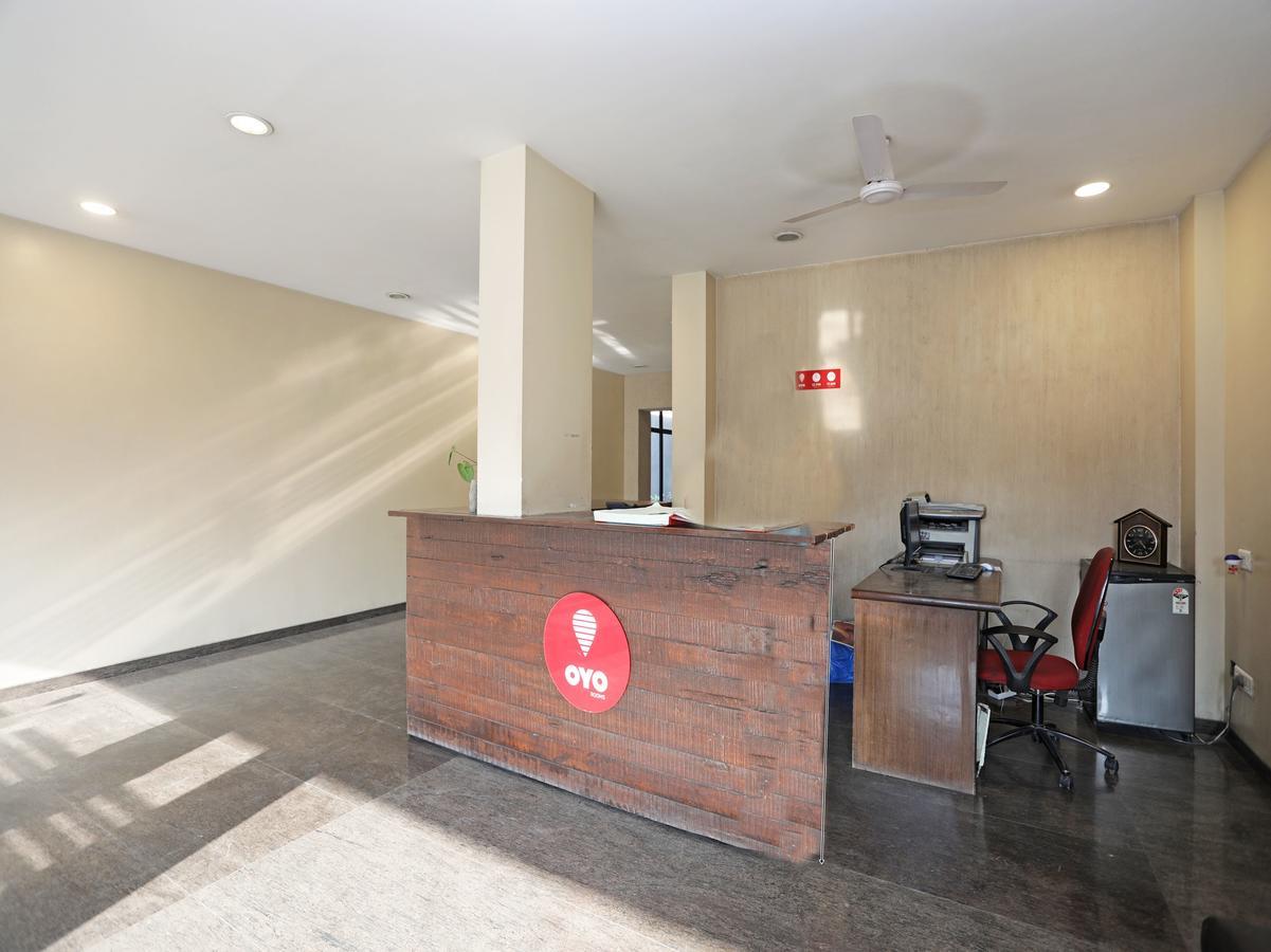 Oyo 1194 Hotel Gulmohr Pune Exterior foto
